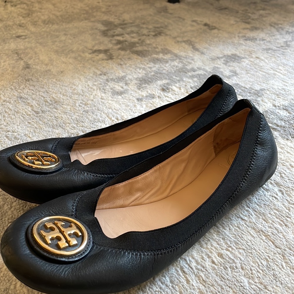Tory Burch Black Flats with Gold Logo - Picture 2 of 4